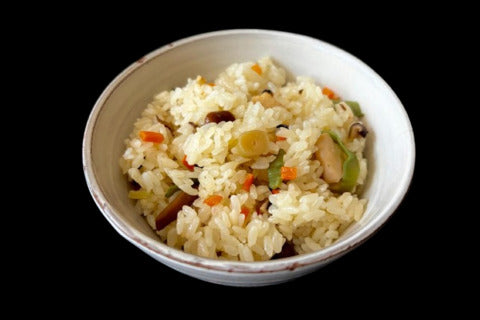 Gomoku Okawa 300g. (fried rice w/ chicken and veg.) (frozen)